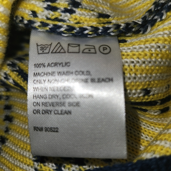 NWT University of Michigan Sweater Size Med - Picture 7 of 7